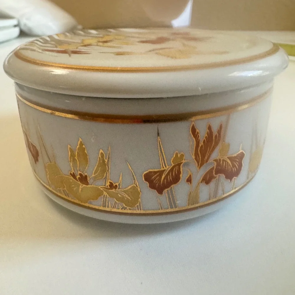 Action Japan Porcelain Trinket Box Hummingbird Iris Gold Trim Jewelry Dish 1980s